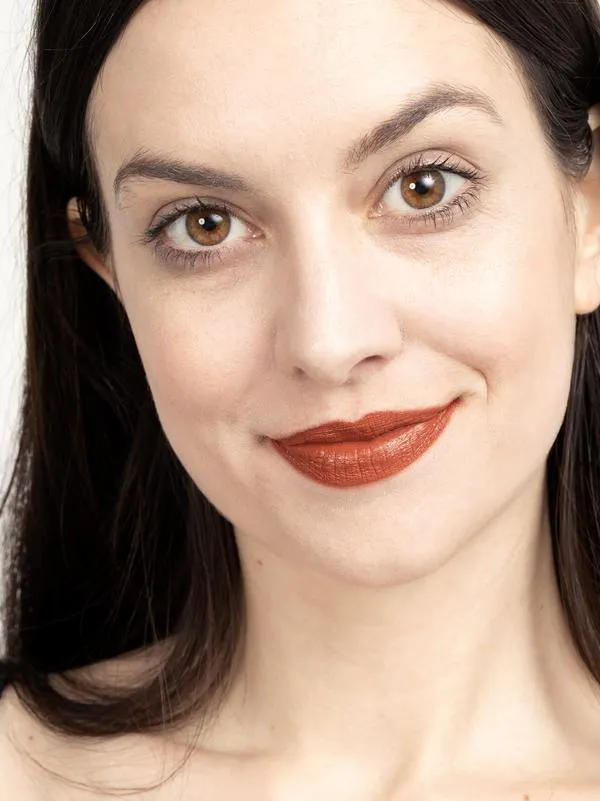Au Naturale SuStain Liquid LipStick Salsa