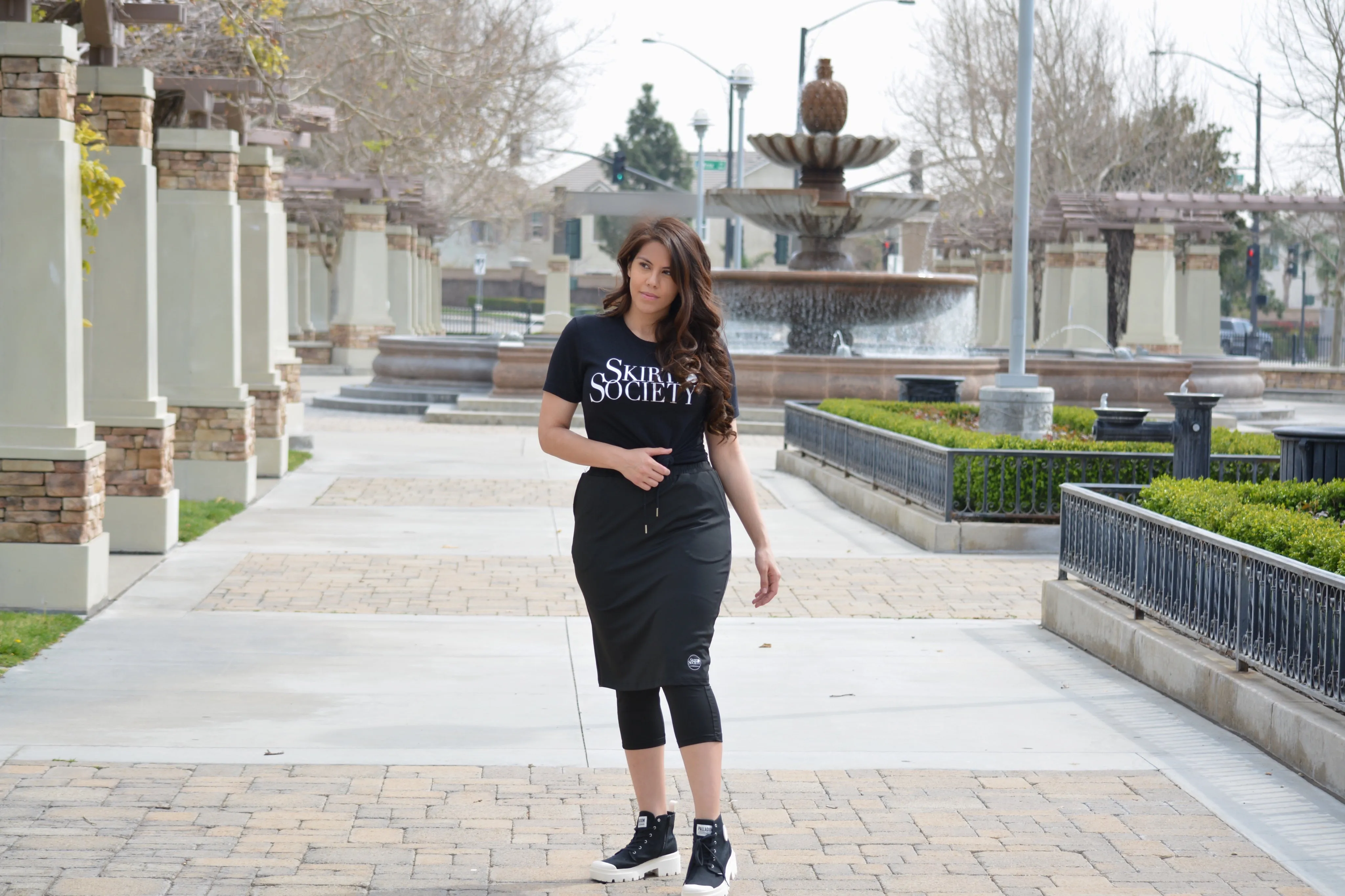 Pisa Black Athletic Skirt (capri leggings)