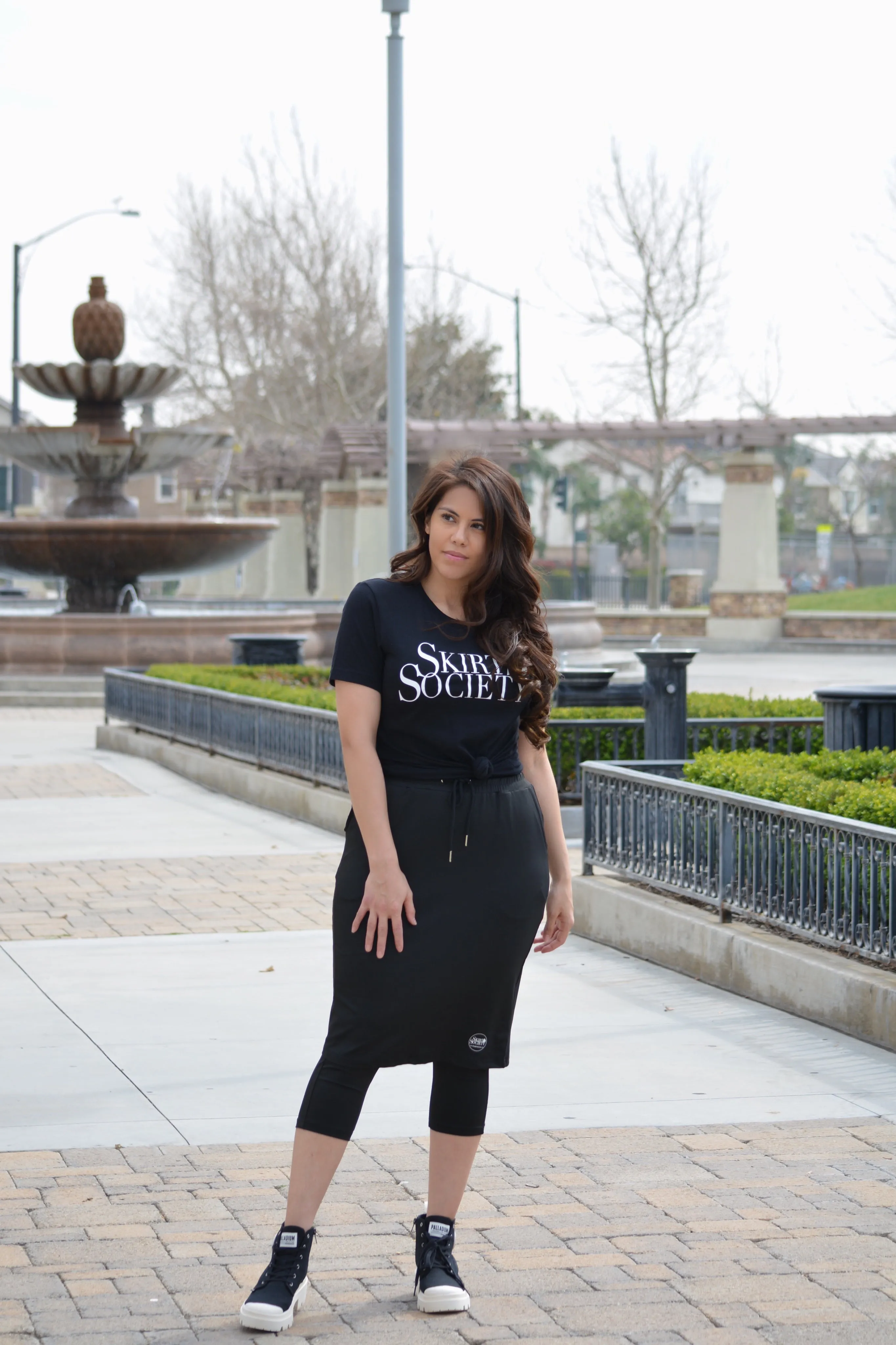 Pisa Black Athletic Skirt (capri leggings)